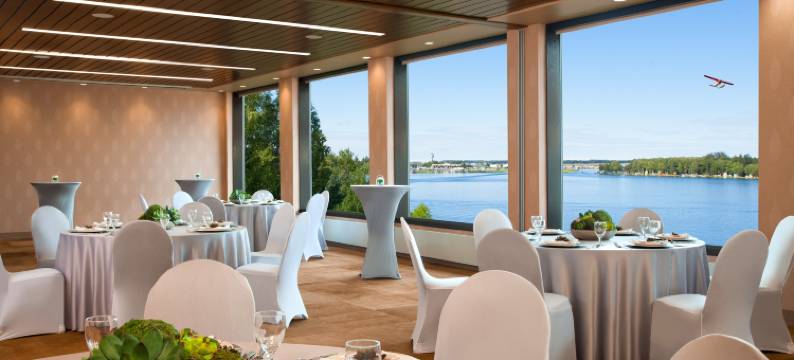 安克拉治湖畔酒店(The Lakefront Anchorage)图片