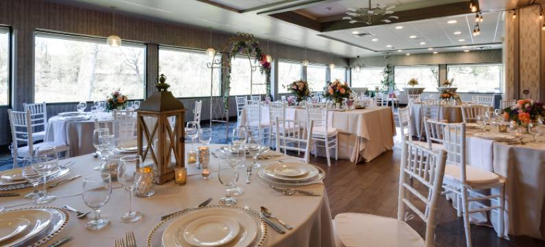 密尔沃基滨河假日酒店(Holiday Inn MILWAUKEE RIVERFRONT by IHG)图片