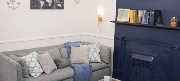 The Maiden Voyage: Themed,Steps to Forsyth,King Bed,Grill,Games,Picnic Basket图片
