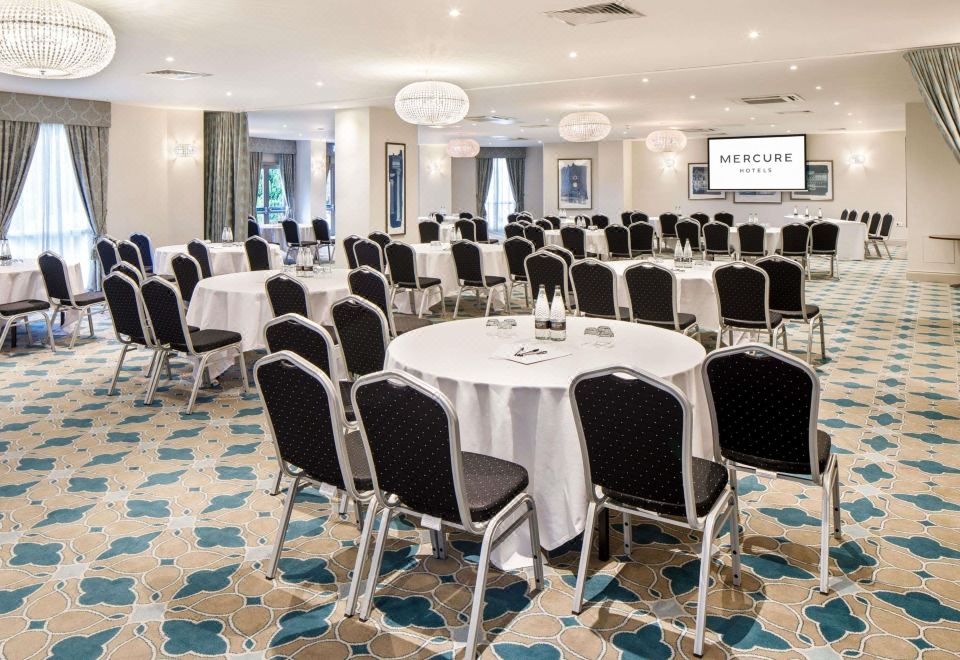 Mercure Chester Abbots Well Hotel Hotel Overview