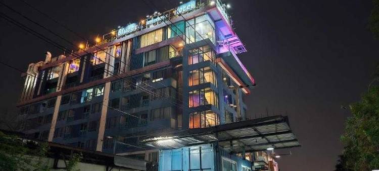 OYO 75592 蓝特尔公寓(OYO 75592 Blue Tel Residence)图片