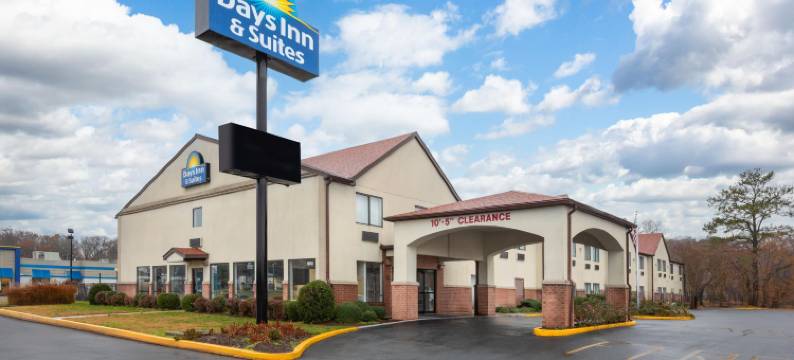 西福德戴斯套房酒店(Days Inn & Suites by Wyndham Seaford)图片