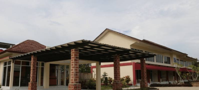 特棱利雅湾帕莱海滩度假村(Parai Beach Resort Telengria)图片