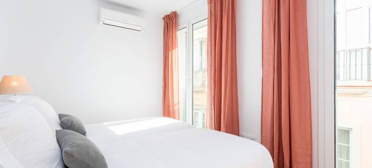 Nice 3 BD apartment with terrace in Cadiz center. San Antonio II图片