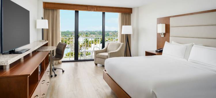坦帕湾 - 北雷廷顿海滩希尔顿逸林海滩度假酒店(DoubleTree Beach Resort by Hilton Hotel Tampa Bay - North Redington Beach)图片