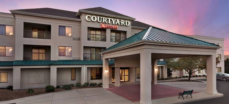托皮卡万怡酒店(Courtyard Topeka)图片