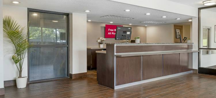 底特律-奥本山/罗切斯特山红顶酒店(Red Roof Inn Detroit-Rochester Hills/ Auburn Hills)图片