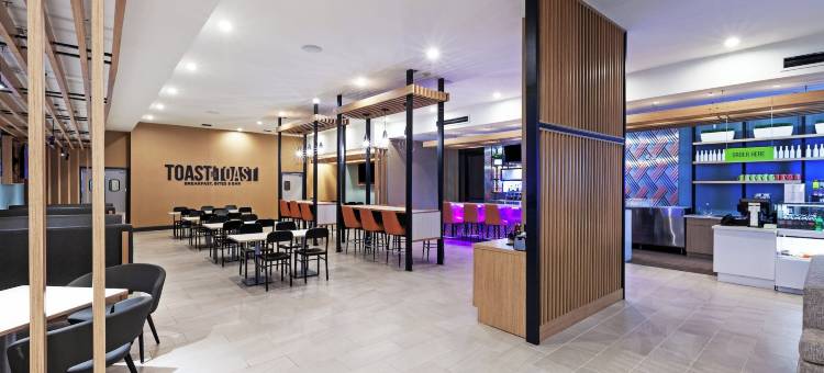 Holiday Inn & Suites 麦金尼的黄金国(Holiday Inn & Suites MCKINNEY - N ALLEN by IHG)图片