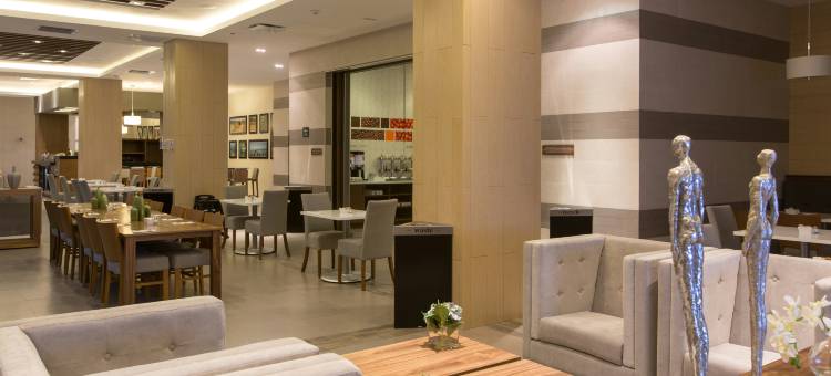 希尔顿欢朋酒店埃莫西约(Hampton Inn by Hilton Hermosillo)图片