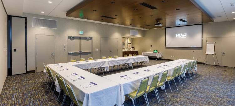 智选假日套房酒店-斯特布里奇(Holiday Inn Express & Suites Sturbridge)图片