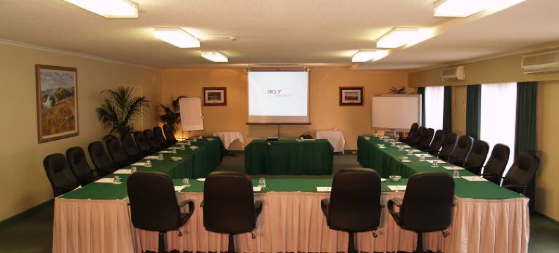 堪培拉阿尔法酒店(Alpha Hotel Canberra)图片