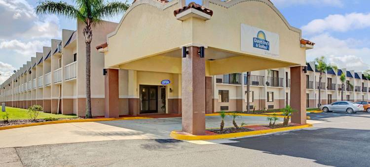 坦帕戴斯套房酒店-近依波城(Days Inn & Suites by Wyndham Tampa near Ybor City)图片