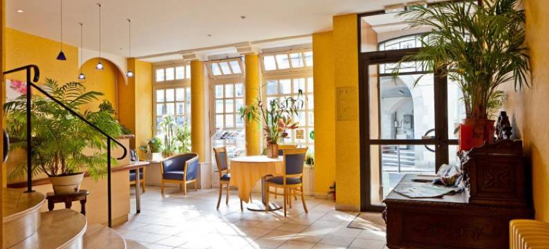 罗杰斯法国酒店(Logis Hôtel de France)图片