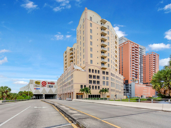 达德兰塔迈阿密假日公寓式酒店