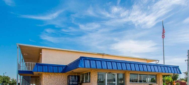 皮尔斯堡I-95罗德威酒店(Rodeway Inn Fort Pierce I-95)图片