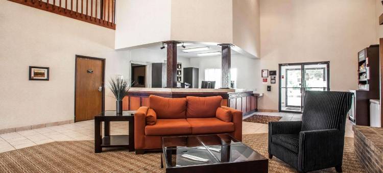 皮奥里亚I-74舒适套房酒店(Comfort Suites Peoria I-74)图片