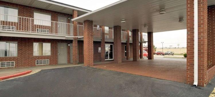 拉塞尔维尔I-40凯艺酒店(Quality Inn Russellville I-40)图片