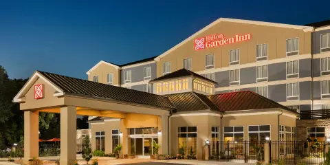 史特斯維爾希爾頓花園酒店