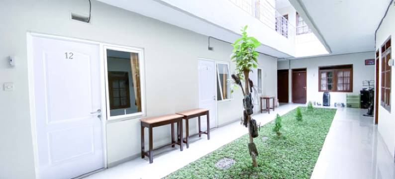 红多兹伊斯兰酒店@婆罗浮屠路口(RedDoorz at Simpang Borobudur)图片