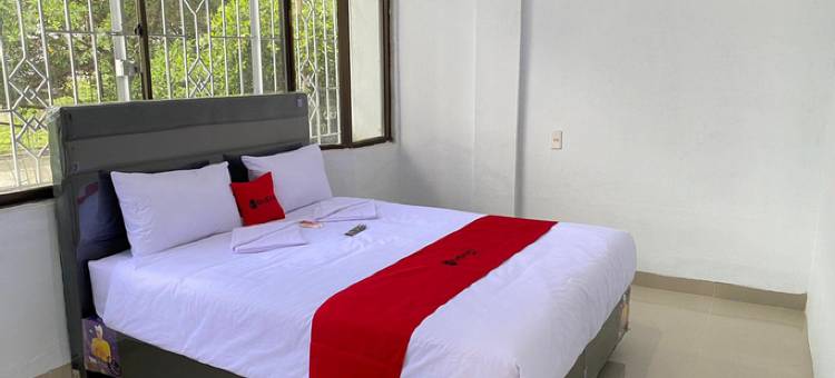 RedDoorz Near Thamrin Plaza Medan 2图片
