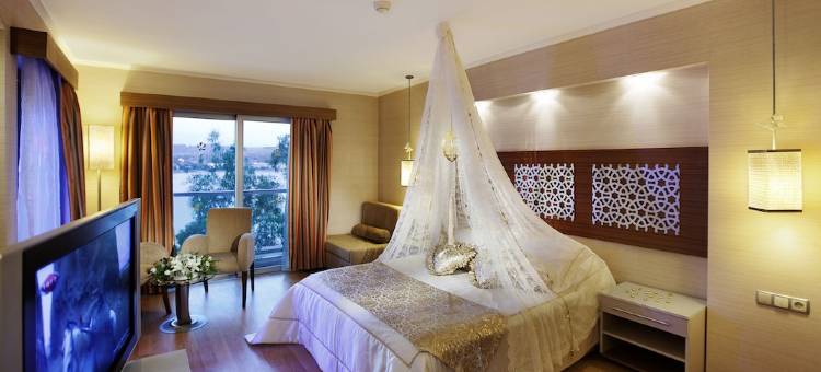 皇家阿萨里克 Spa 海滩酒店 - 全包式(Royal Asarlik Beach Hotel)图片