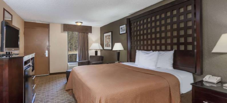 阿托卡速8酒店(Super 8 by Wyndham Atoka)图片