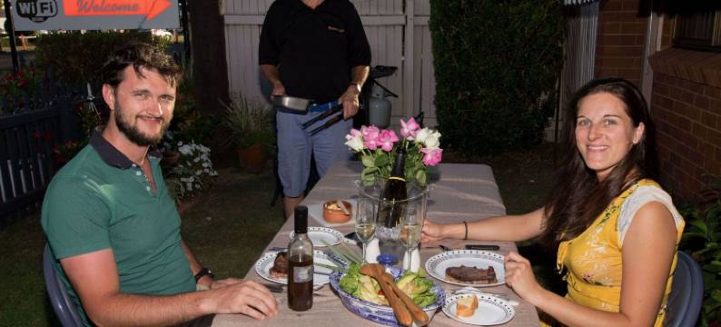 国家探路者汽车​​旅馆(Country Pathfinder Motor Inn)图片