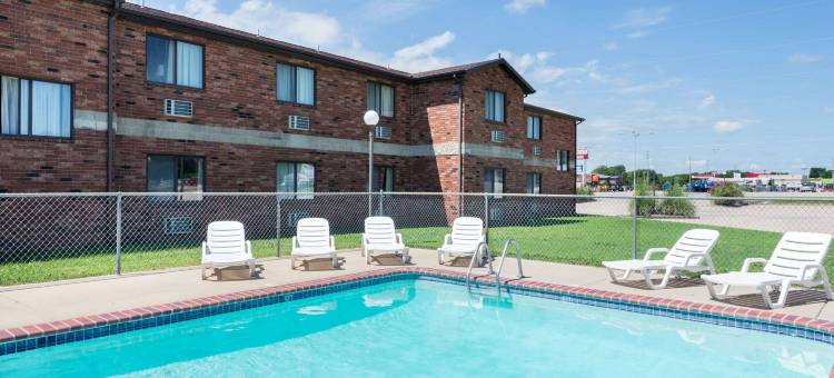 温德姆速8酒店 独立城 KS(Super 8 by Wyndham Independence KS)图片