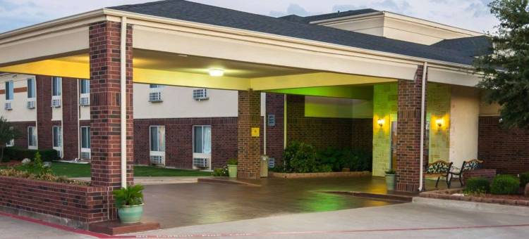 红橡木舒适酒店(Comfort Inn & Suites)图片