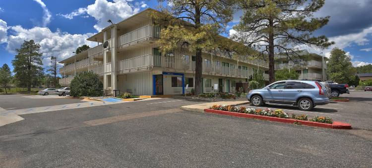 费拉格尔斯塔夫西6号汽车旅馆- 林场村店(Motel 6 Flagstaff, AZ - West - Woodland Village)图片