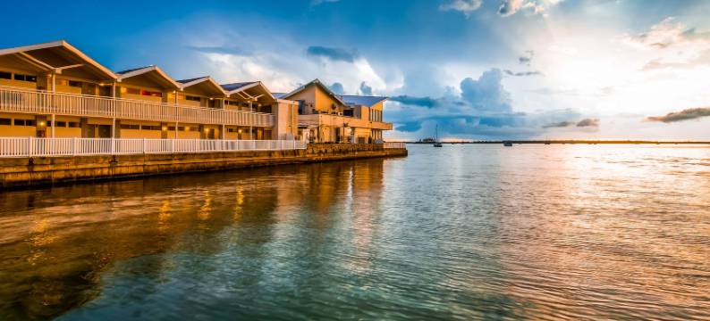 游艇海港贝斯特韦斯特优质酒店(Best Western Plus Yacht Harbor Inn)图片