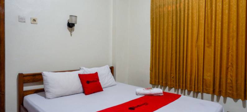 红多兹Plus酒店-近南广场(RedDoorz Plus Near Alun Alun Selatan)图片