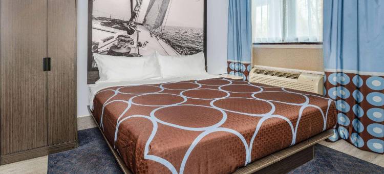 Super 8 by Wyndham Lindenhurst图片