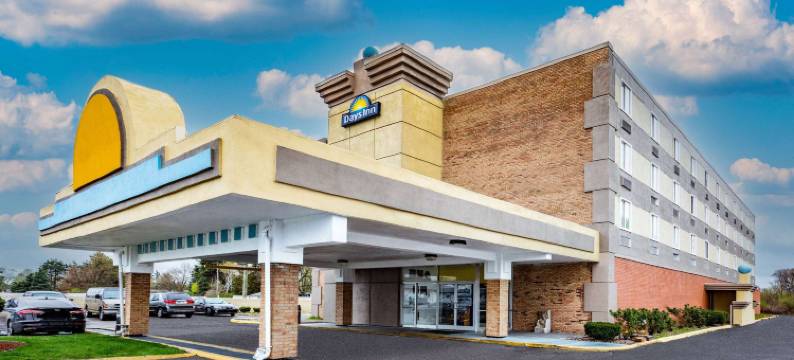 利沃尼亚/坎顿/底特律温德姆戴斯酒店(Days Inn by Wyndham Livonia/Canton/Detroit)图片