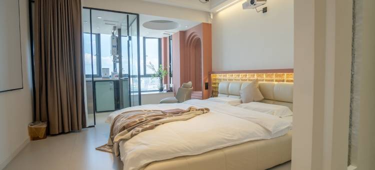 候鸟HOME设计师白鹤公馆店民宿(长江北路分店)图片