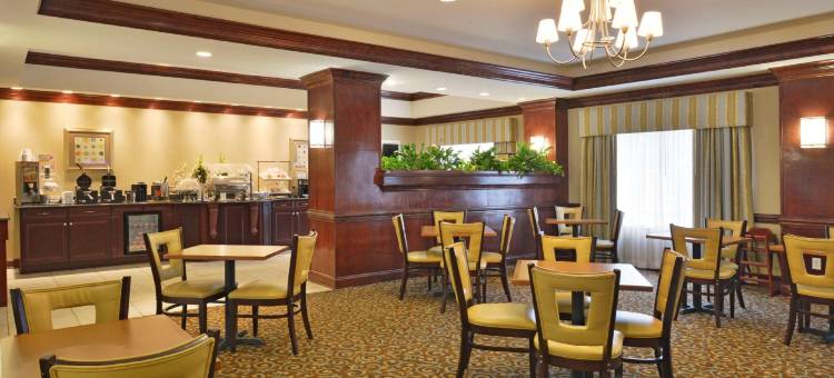 萨凡纳机场普勒拉昆塔温德姆套房酒店(La Quinta Inn & Suites by Wyndham Savannah Airport - Pooler)图片