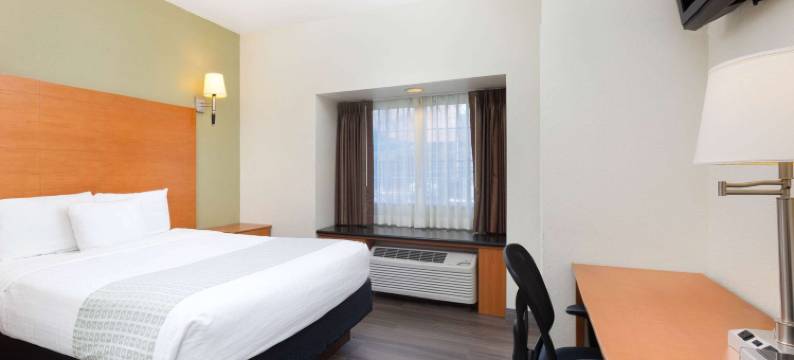 图莱里拉昆塔温德姆套房酒店(La Quinta Inn & Suites by Wyndham Tulare)图片