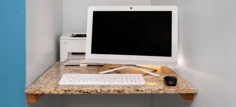 塞勒斯堡温德姆戴斯套房酒店(Days Inn & Suites by Wyndham Sellersburg)图片