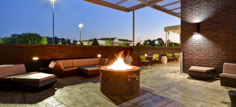 辛辛那提布鲁艾施SpringHill Suites酒店(SpringHill Suites Cincinnati Blue Ash)图片