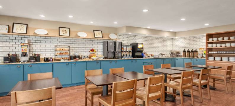 埃姆斯丽怡酒店(Country Inn & Suites by Radisson, Ames, IA)图片