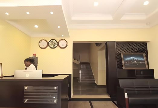 Caesar's Court Hotel and SuitesHotel Overview