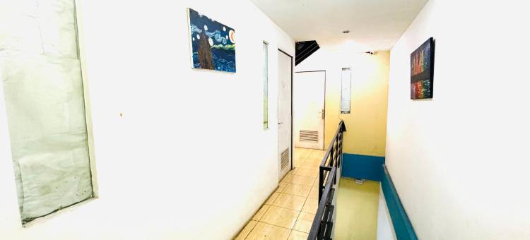 贾蒂桑普尔纳背包客民宿-红门合作伙伴(Backpacker Homestay Jatisampurna Redpartner)图片