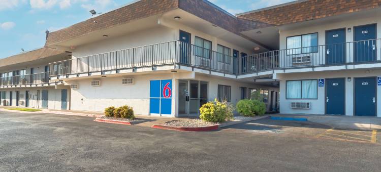 德里奥6号汽车旅馆(Motel 6 Del Rio, TX)图片