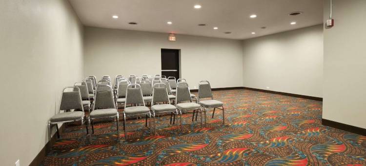 亨利厄塔戴斯酒店(Days Inn by Wyndham Henryetta)图片