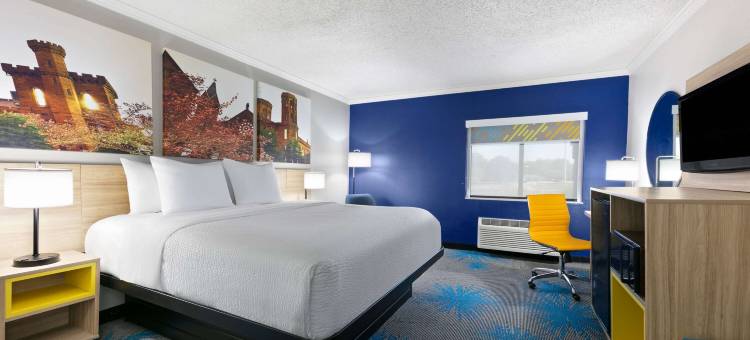 史密斯堡温德姆戴斯酒店(Days Inn by Wyndham Fort Smith)图片