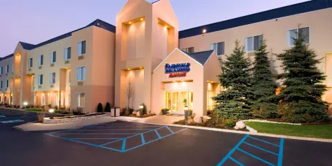梅里爾維爾萬楓套房酒店