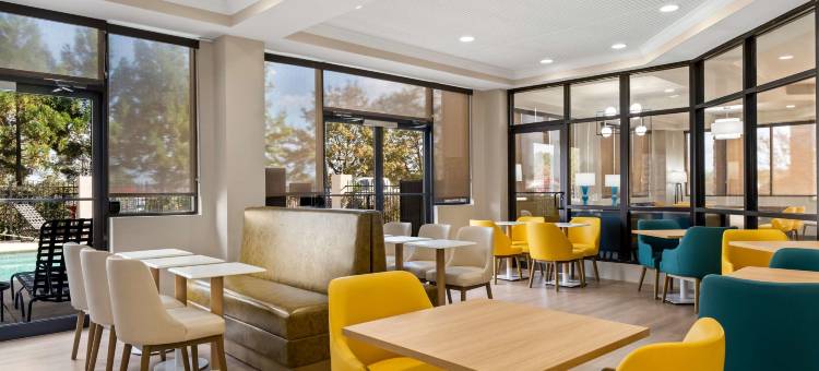 奥古斯塔河岸舒适套房酒店(Comfort Suites Augusta Riverwatch)图片