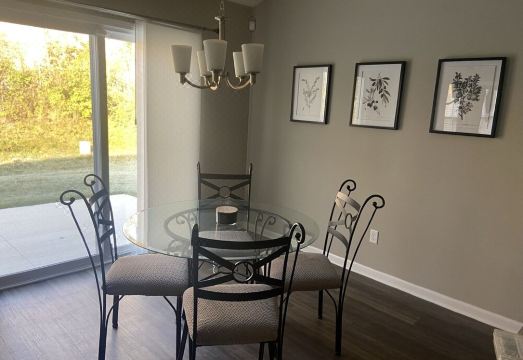 Executive house Hotel Overview