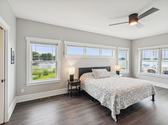 Crystal Lakefront Luxury Condo – North Shore, Crystal, Michigan