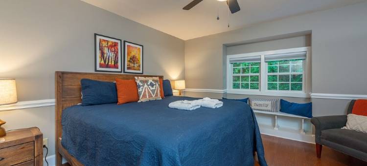 Sunset Mtn Lodge! Hot Tub+Fire Pit, Fireplace, Hiking, Private, Close to Town!图片